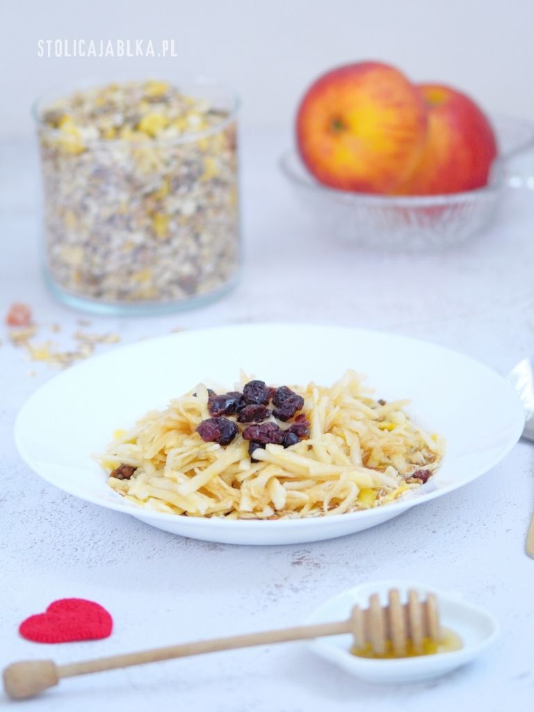 Muesli z jabłkiem - szybkie śniadanie