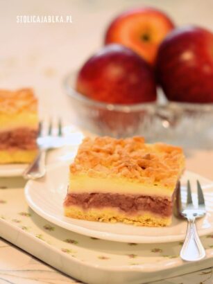 Szarlotka z budyniem