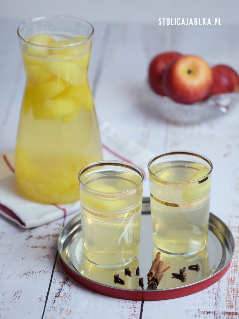 Kompot jabłkowy klasyczny